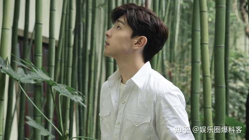 肖战和李沁的最新爆料图片,甜蜜互动引粉丝热议 第3张 肖战和李沁的最新爆料图片,甜蜜互动引粉丝热议 第3张